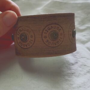 12‎ Guage bracelet